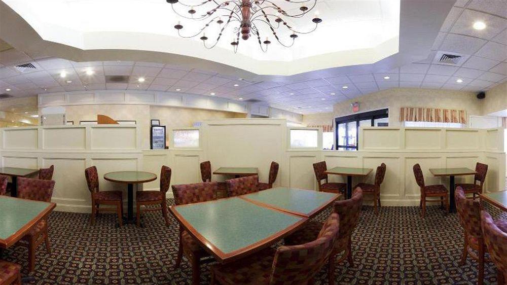 La Quinta Inn & Suites By Wyndham Springfield Dış mekan fotoğraf