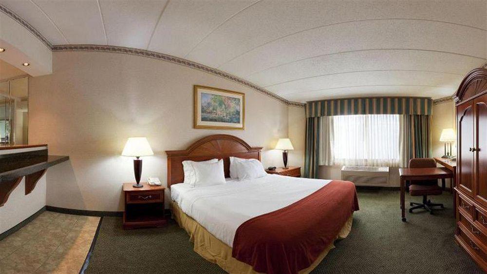 La Quinta Inn & Suites By Wyndham Springfield Dış mekan fotoğraf