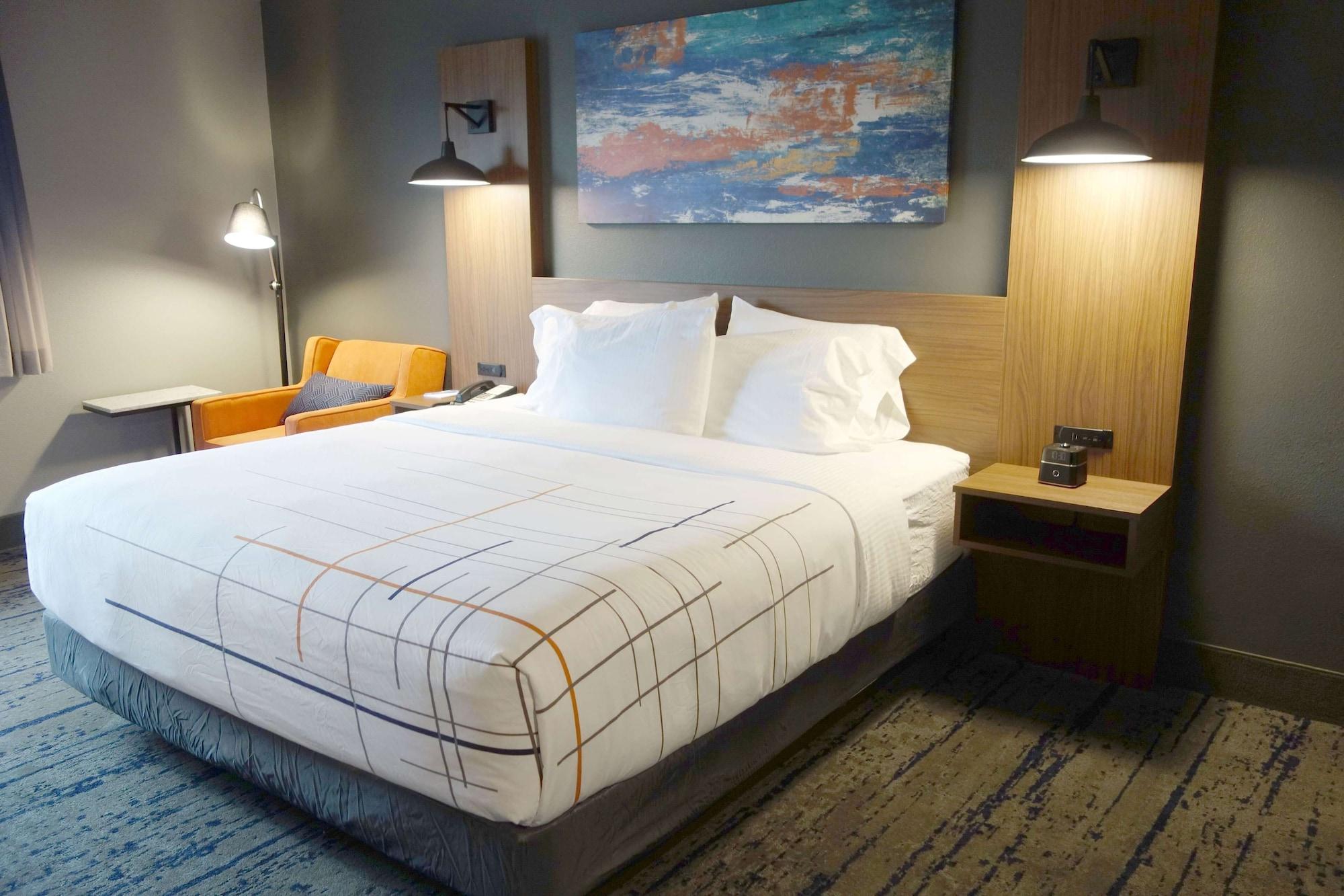 La Quinta Inn & Suites By Wyndham Springfield Dış mekan fotoğraf