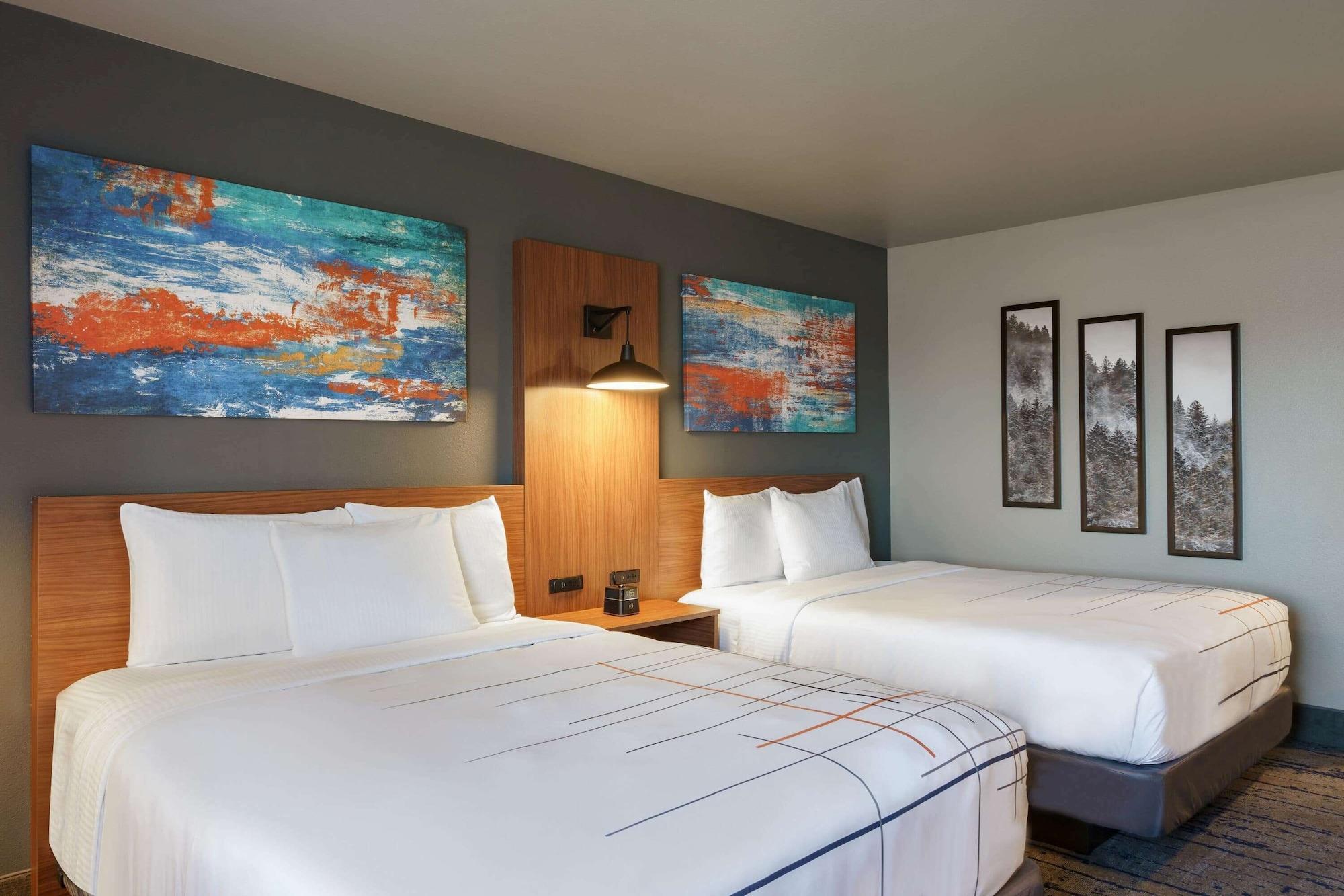 La Quinta Inn & Suites By Wyndham Springfield Dış mekan fotoğraf