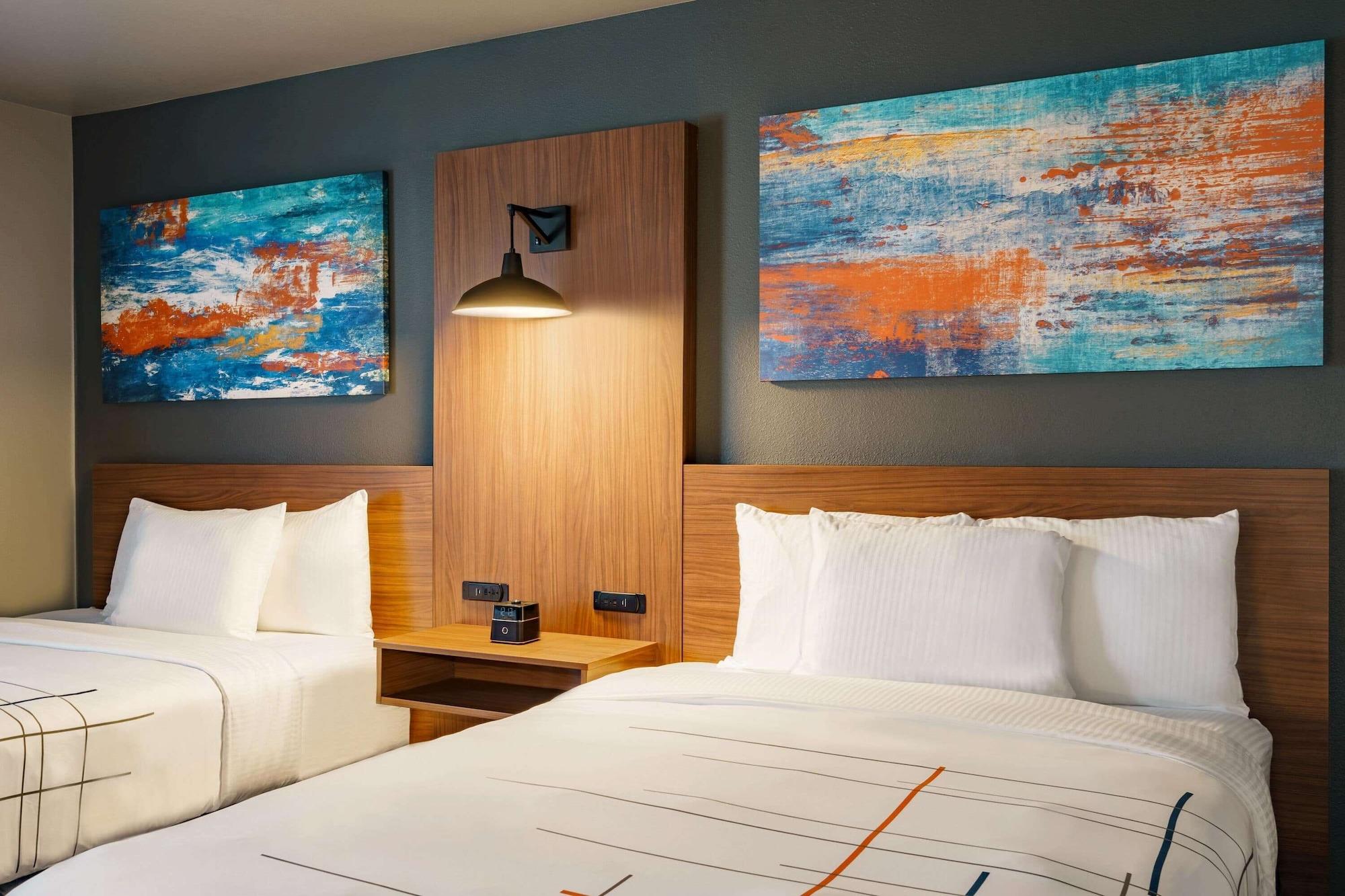 La Quinta Inn & Suites By Wyndham Springfield Dış mekan fotoğraf