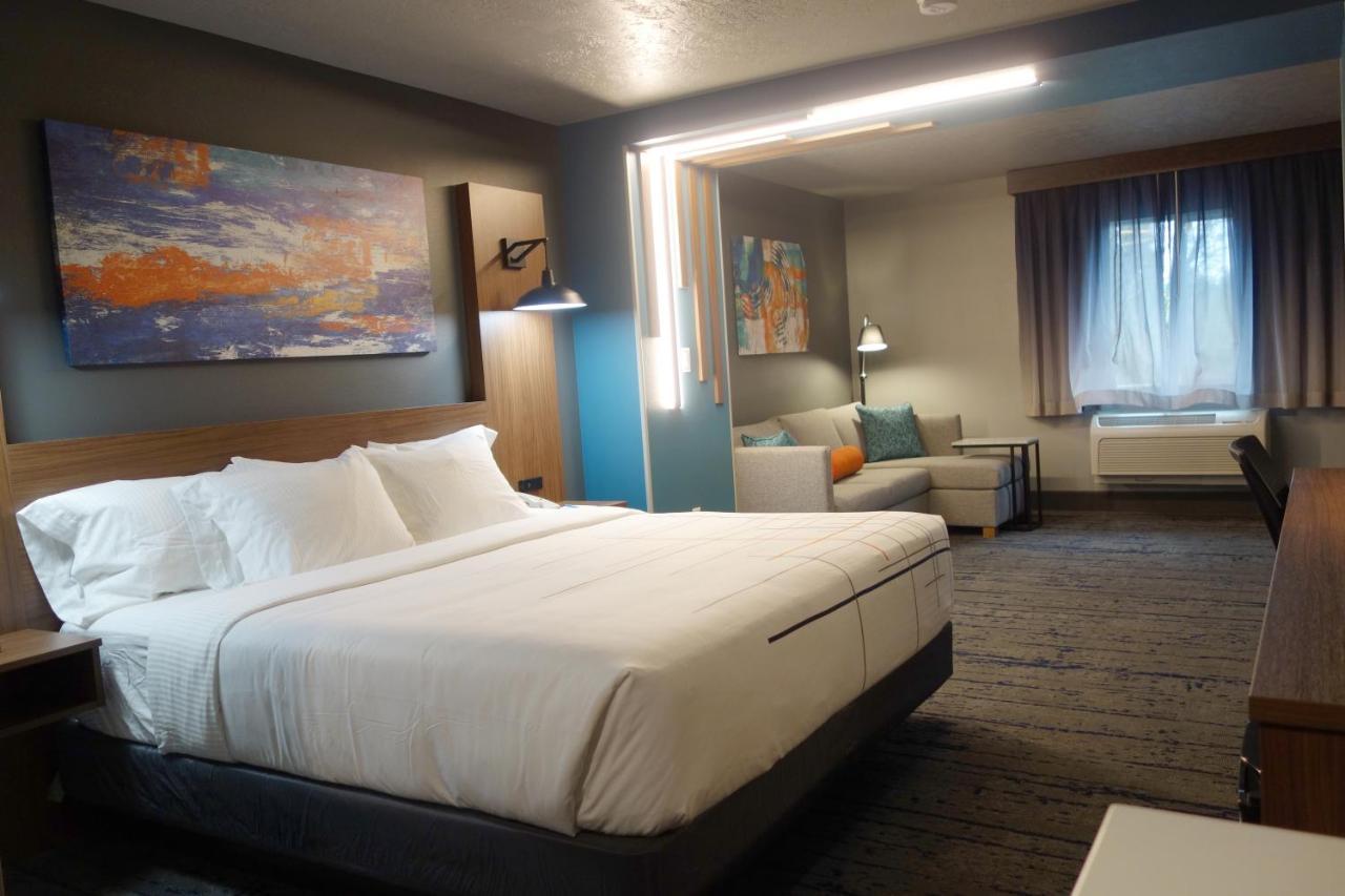 La Quinta Inn & Suites By Wyndham Springfield Dış mekan fotoğraf